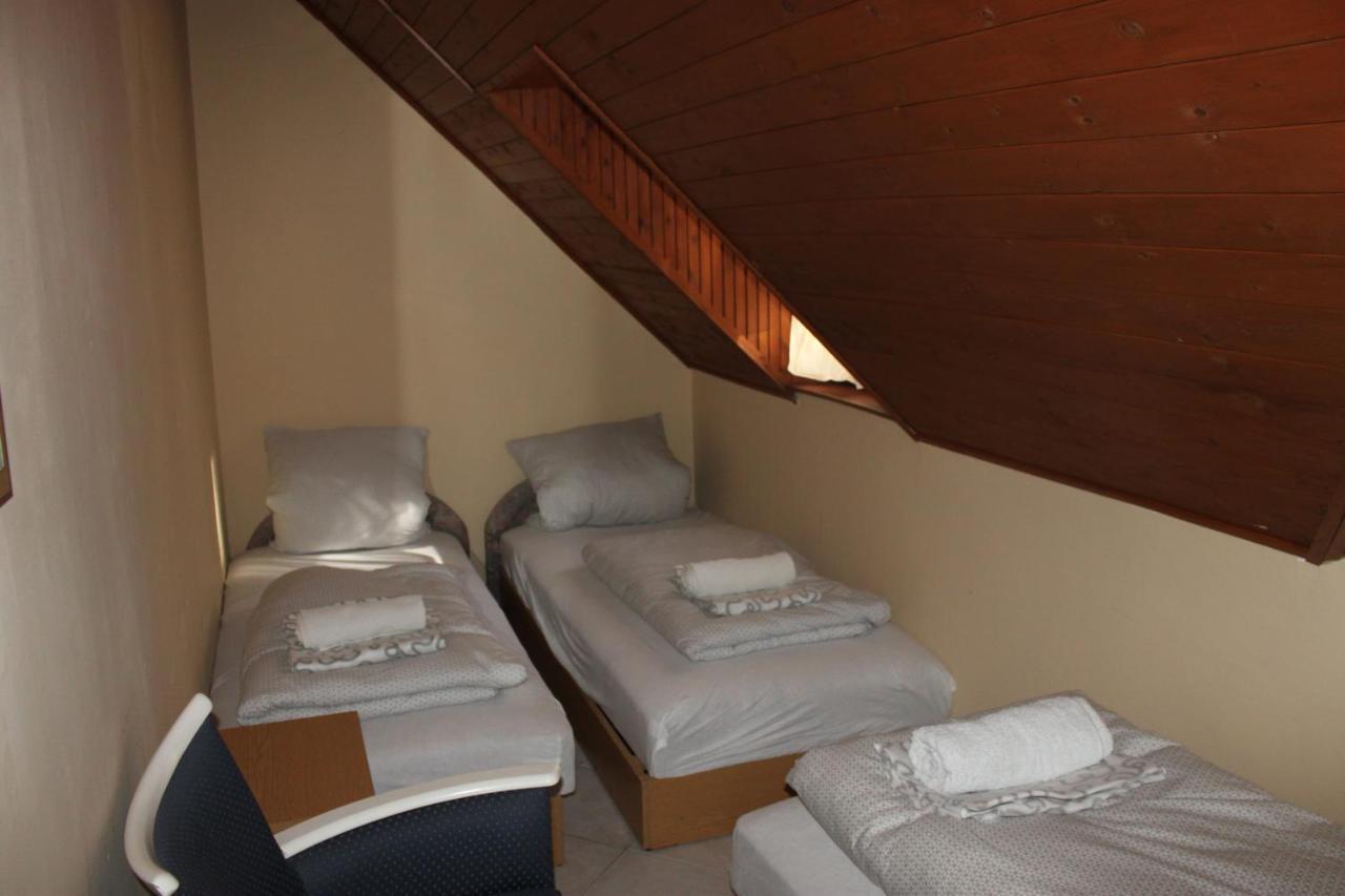Koloska Apartmanhaz Balatonfüred Buitenkant foto
